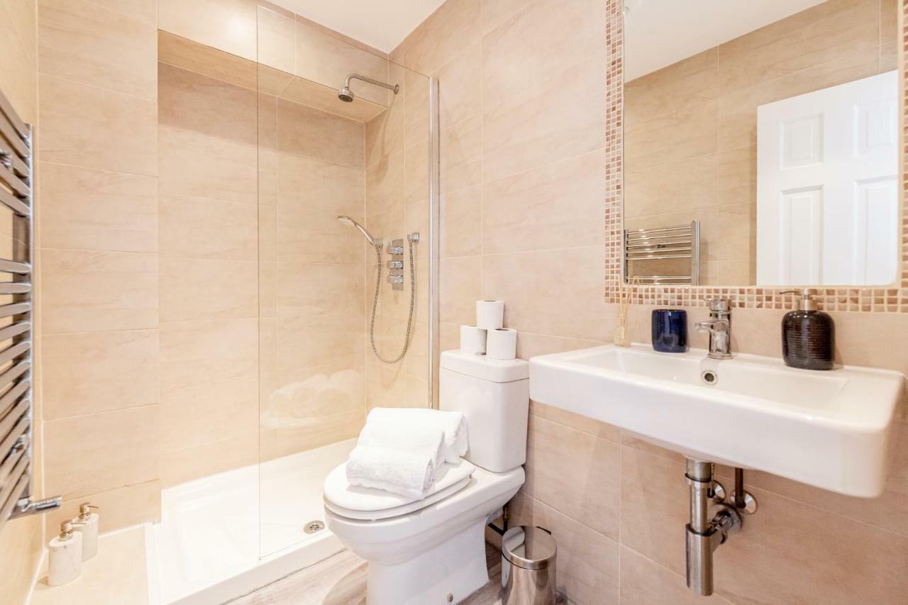 לונדון Bright & Spacious 4Beds Home - Kensington High Street-Olympia מראה חיצוני תמונה